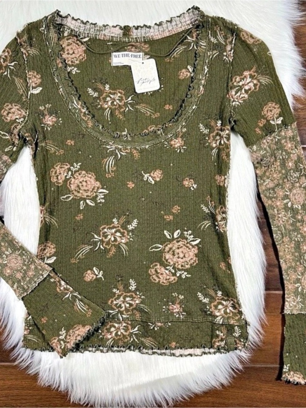 We The Free People Size Small Army Green Floral Clover Printed Thermal Shirt